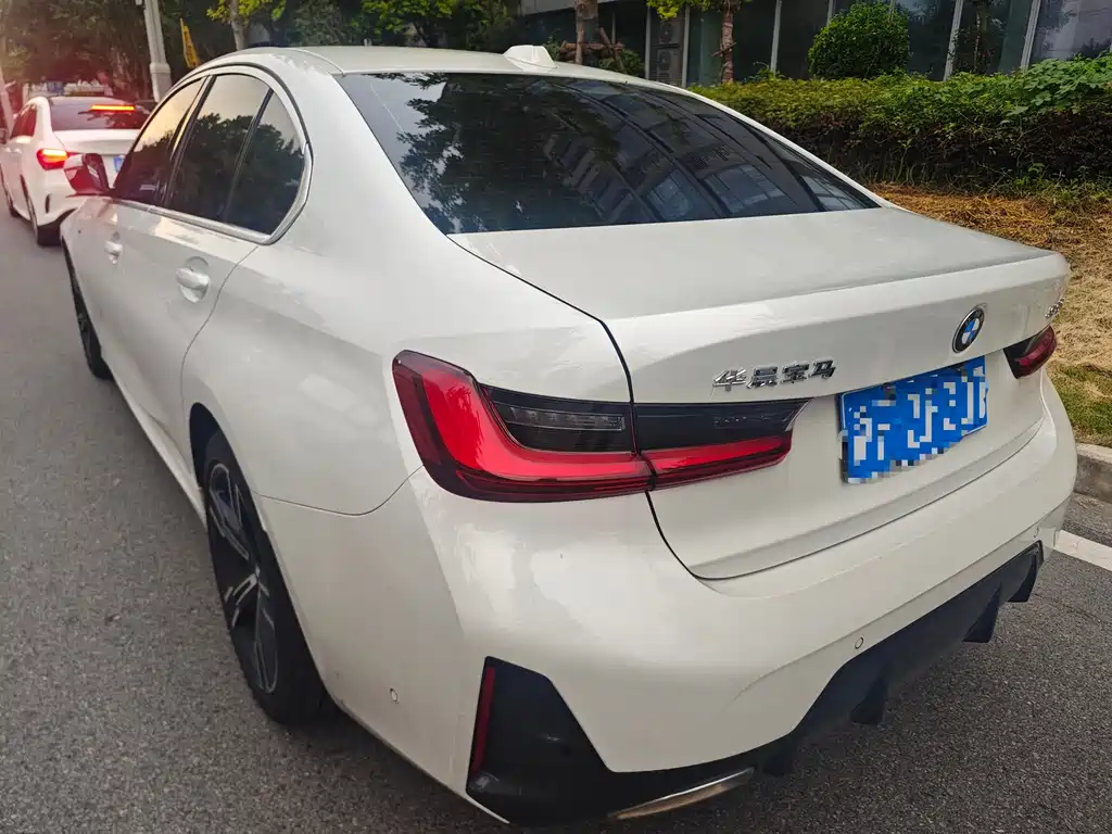 BMW 3 Series — миниатюра 5