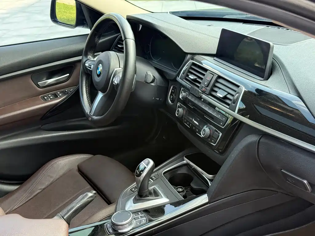 BMW 3 Series — миниатюра 15