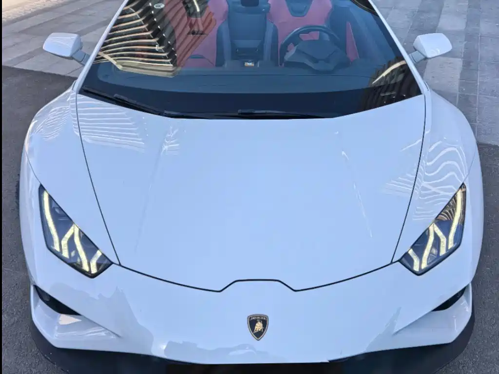 LAMBORGHINI HURACÁN