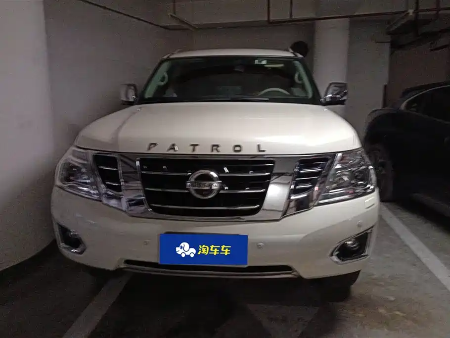 NISSAN TOURE