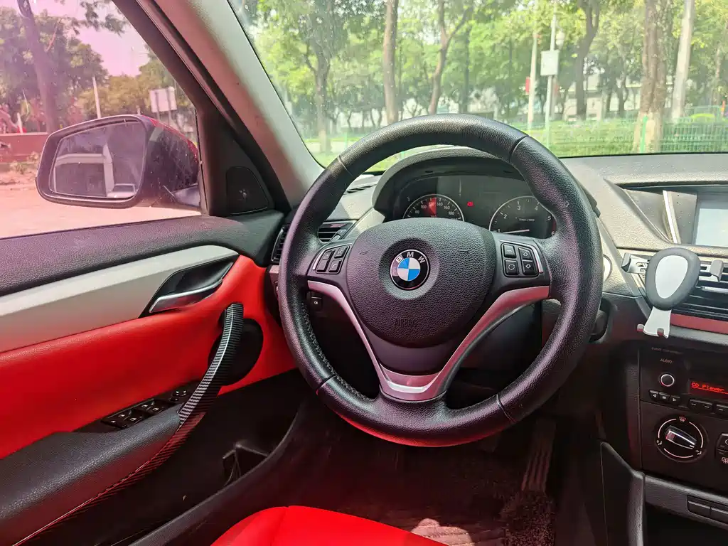 BMW X1 — миниатюра 11