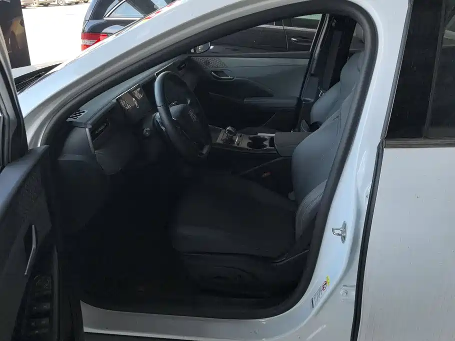 BYD Qin PLUS — миниатюра 9