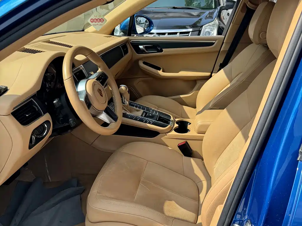 Porsche Macan — миниатюра 4