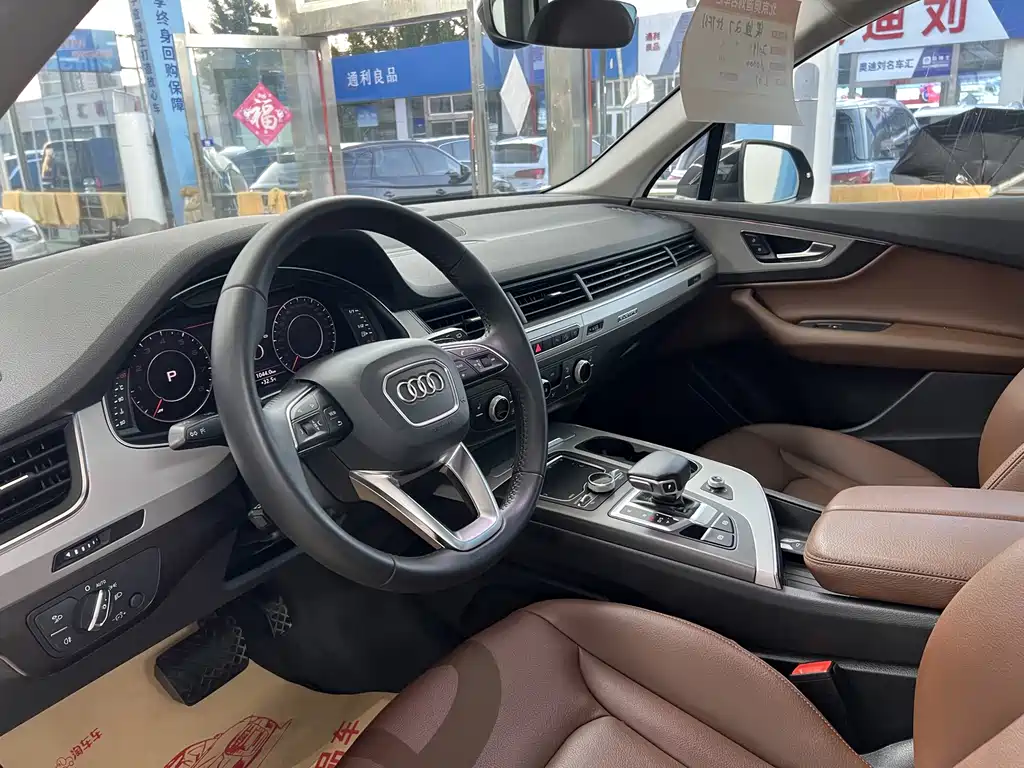 Audi Q7 — миниатюра 7