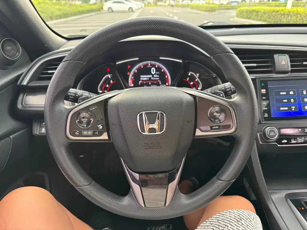 Honda Civic — миниатюра 9
