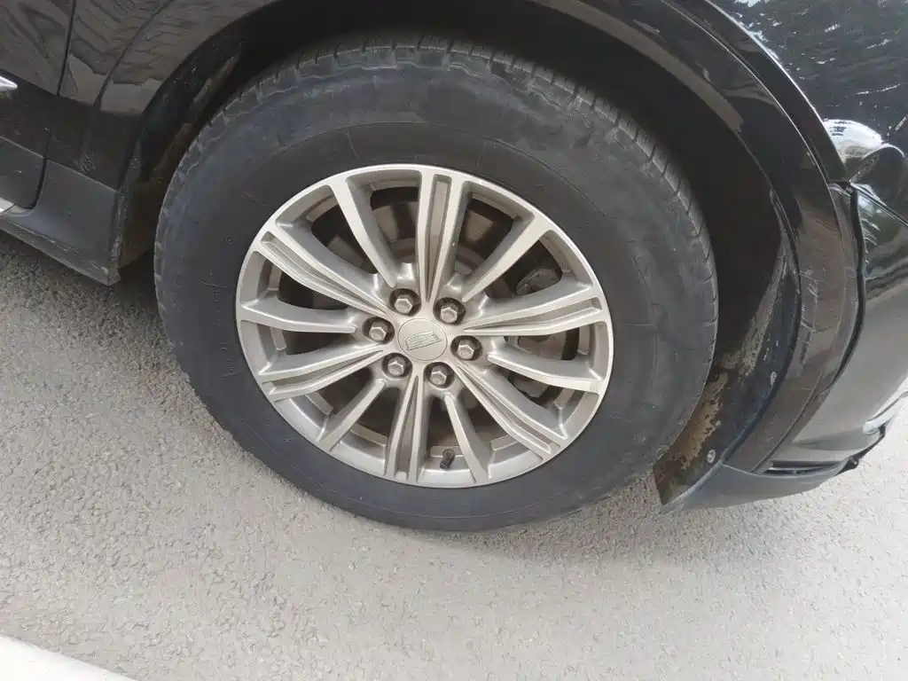 Cadillac XT5 — миниатюра 8