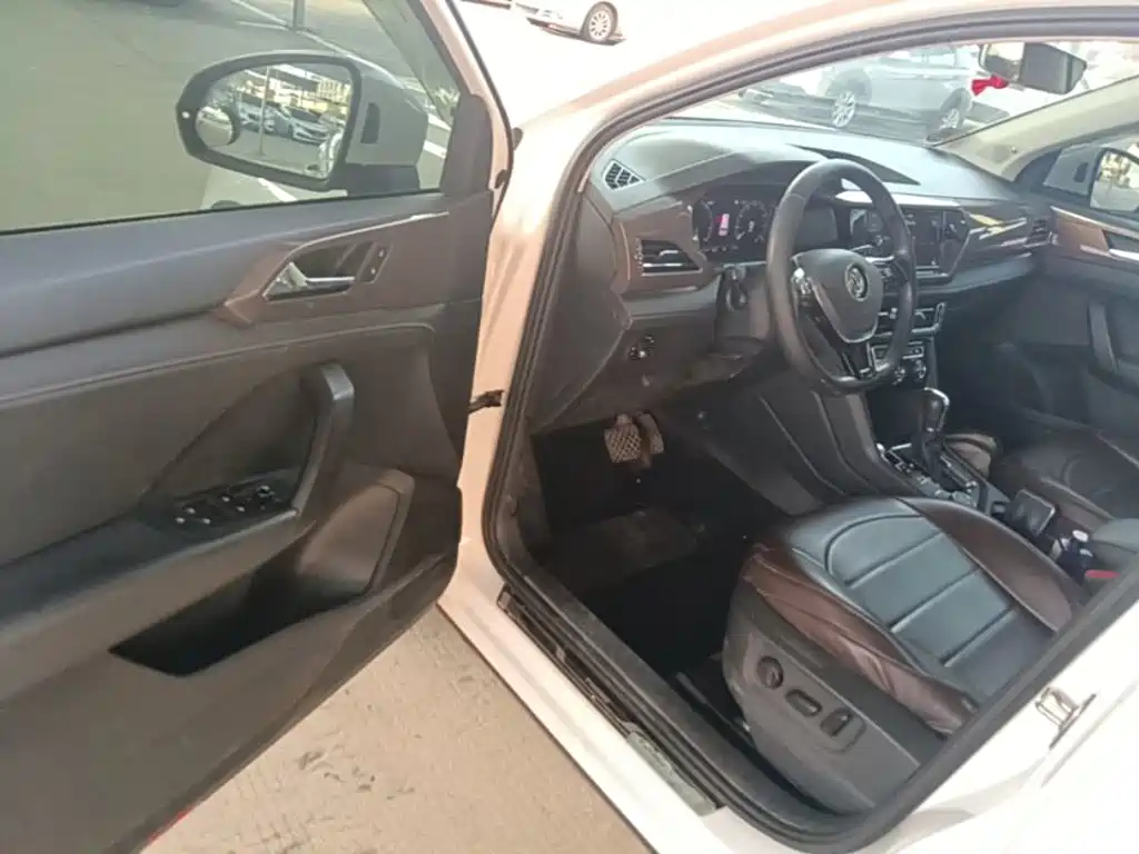 Volkswagen Tharu — миниатюра 16