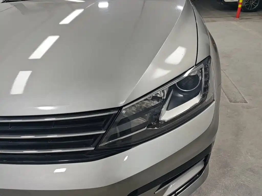 Volkswagen Sagitar — миниатюра 24
