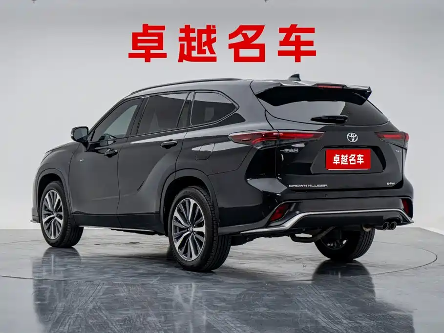 Toyota Crown Kluger — миниатюра 8