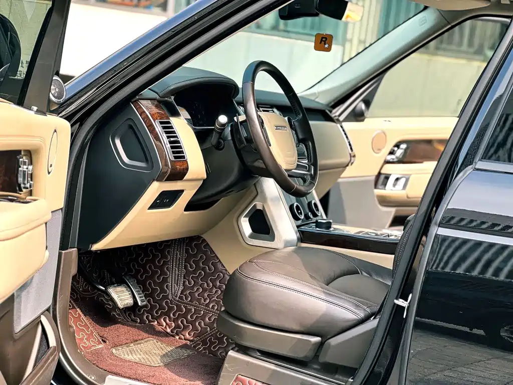 Land Rover Range Rover — миниатюра 4