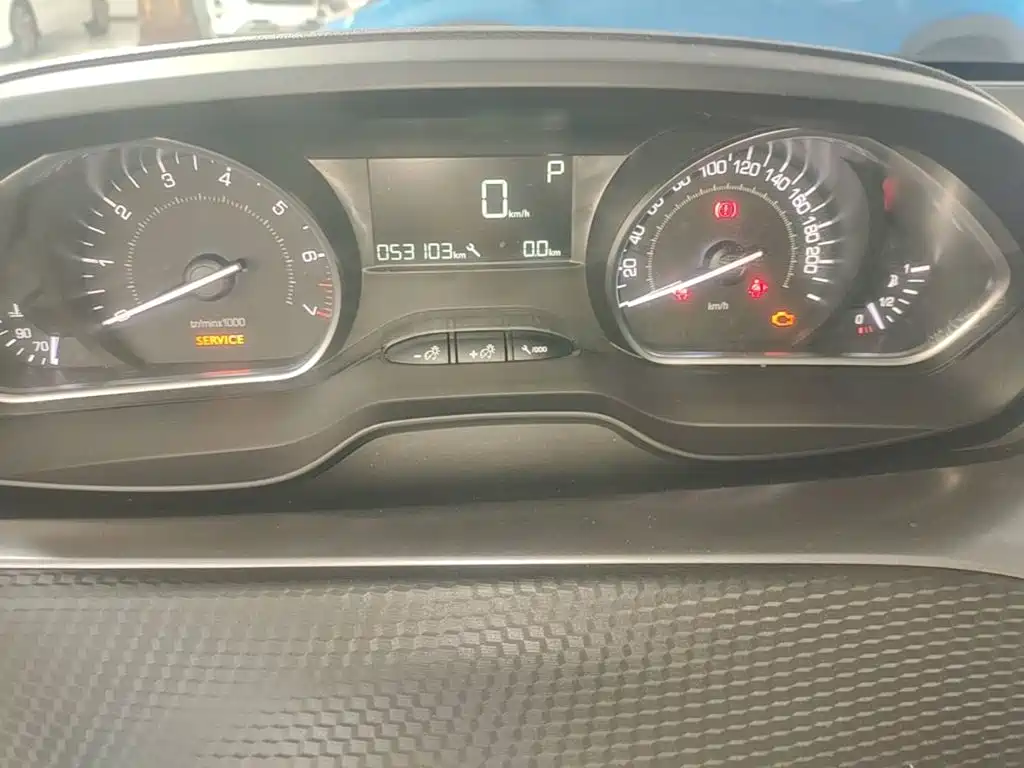 Peugeot 2008 — миниатюра 12