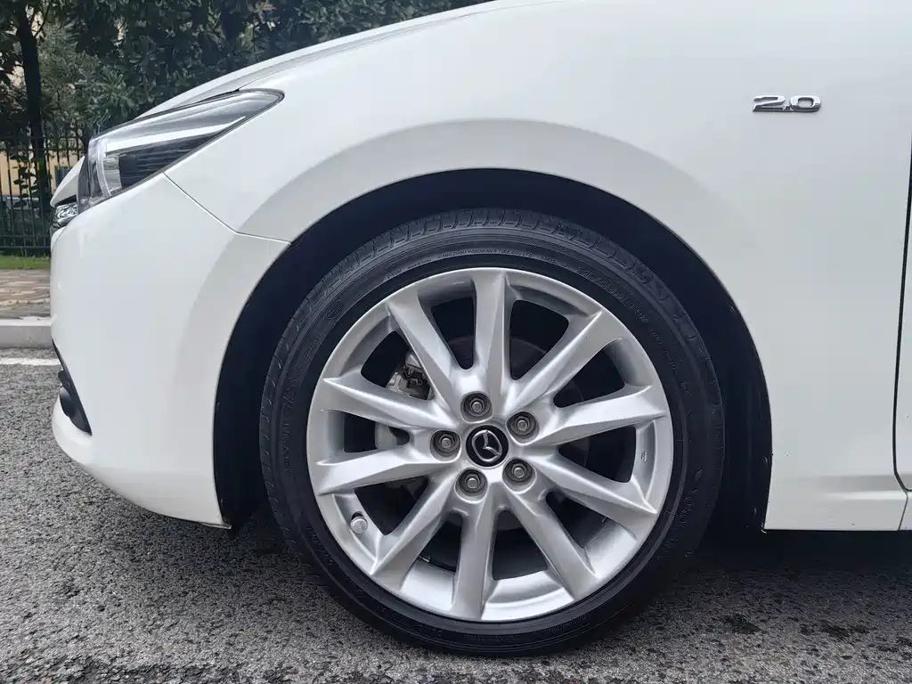 Mazda 3 Axela — миниатюра 16