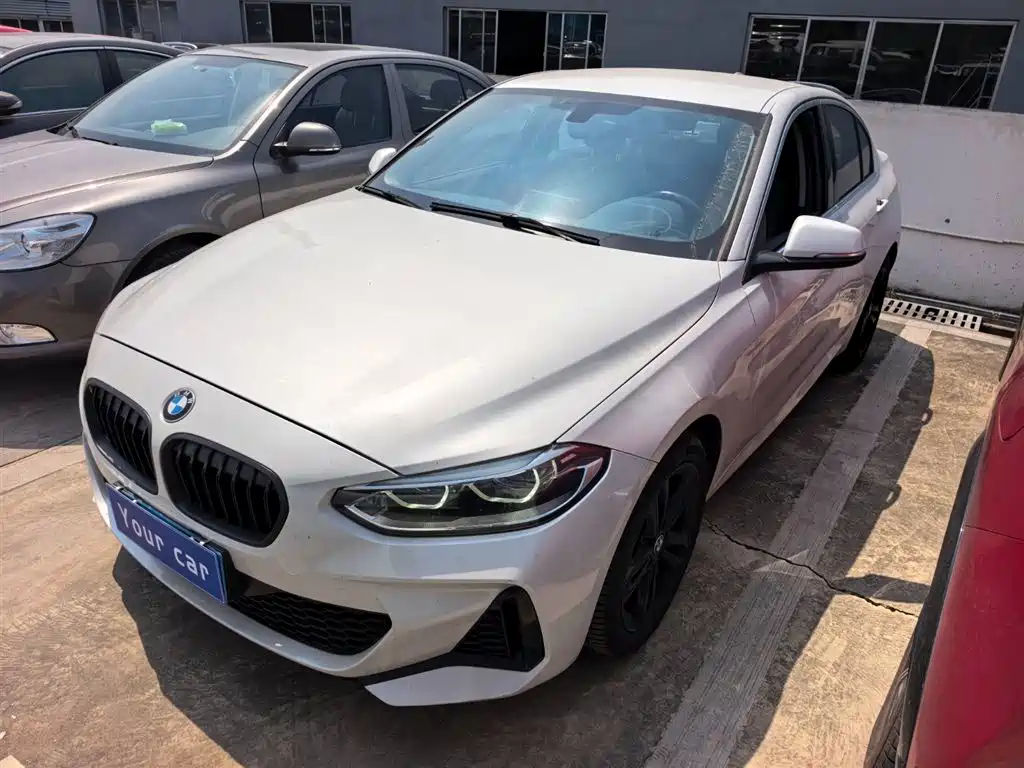 BMW 1 Series 2021