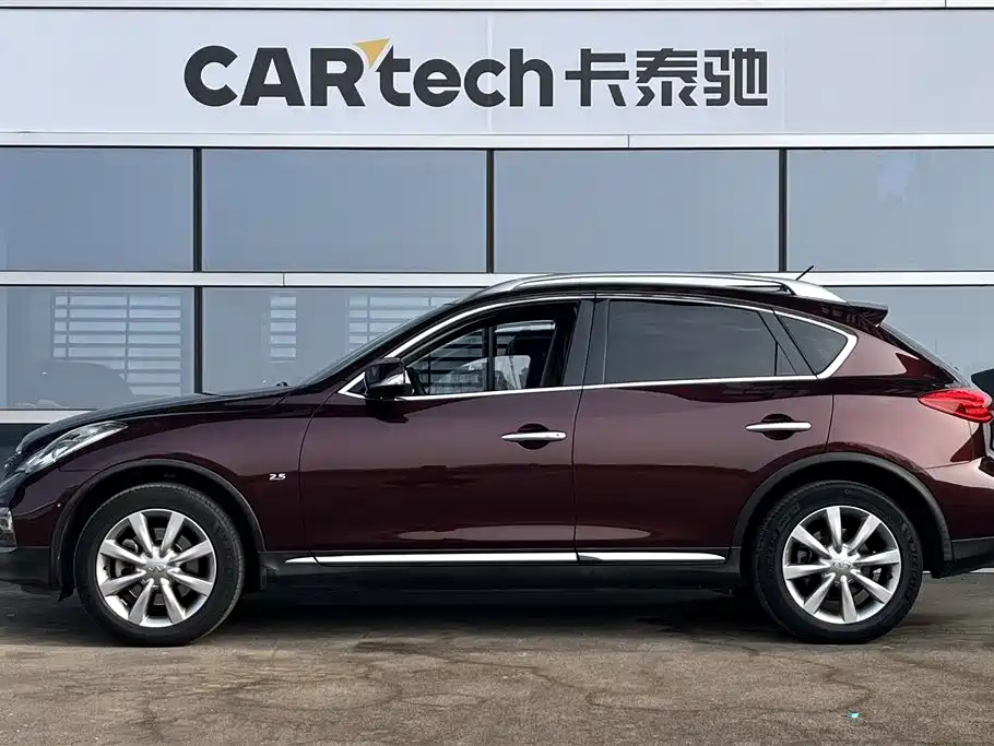 Infiniti QX50 2015 2.5L Enjoy