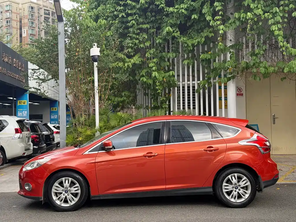 Ford Focus — миниатюра 4