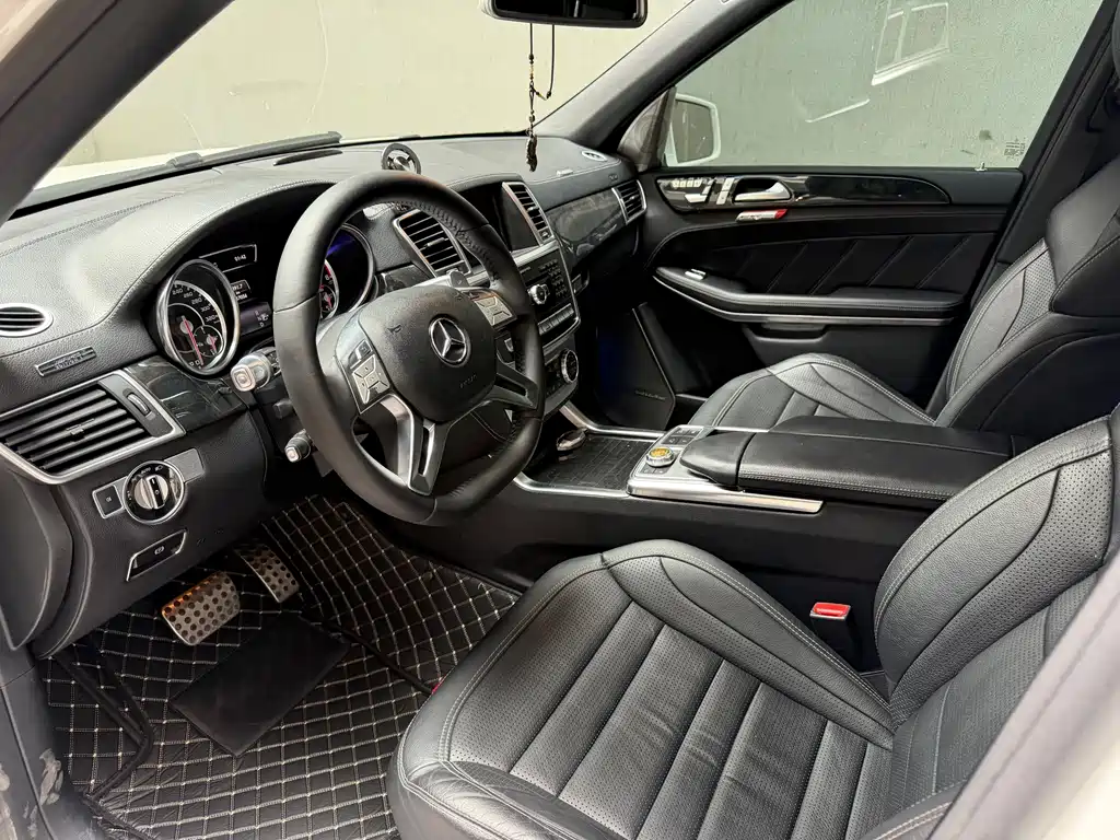 Mercedes-Benz GL-Class AMG — миниатюра 6
