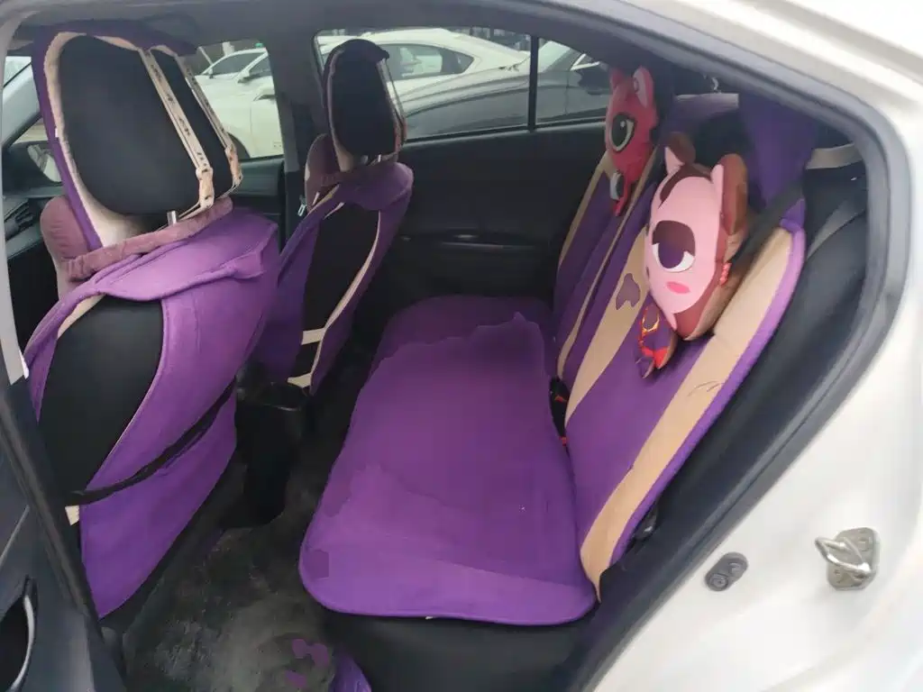 Toyota Yaris L — миниатюра 18
