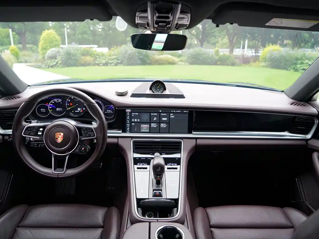Porsche Panamera Hybrid — миниатюра 7