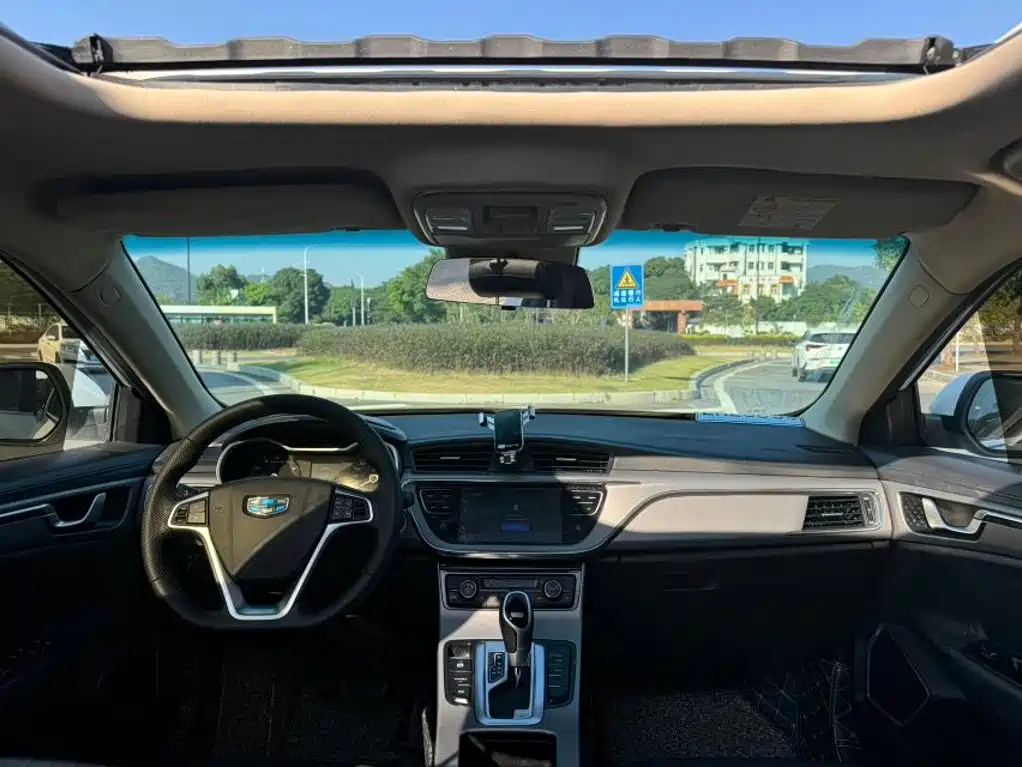 Geely Emgrand GL — миниатюра 5