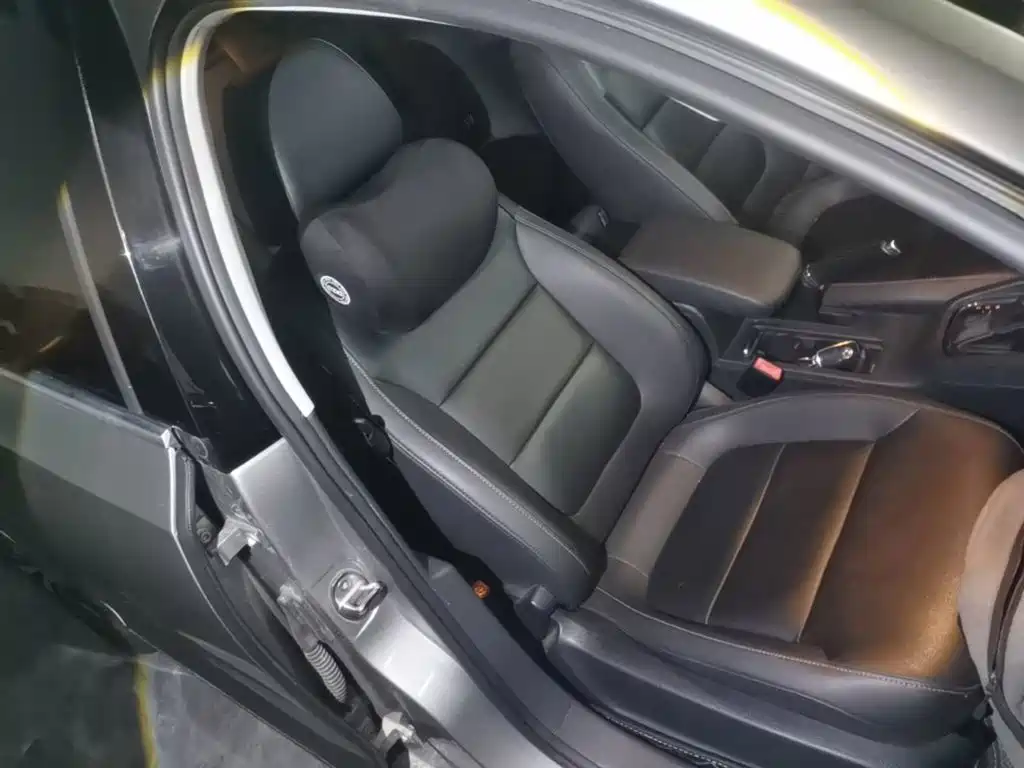 Volkswagen Sagitar — миниатюра 25