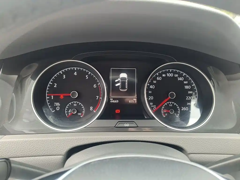 Volkswagen Golf — миниатюра 12