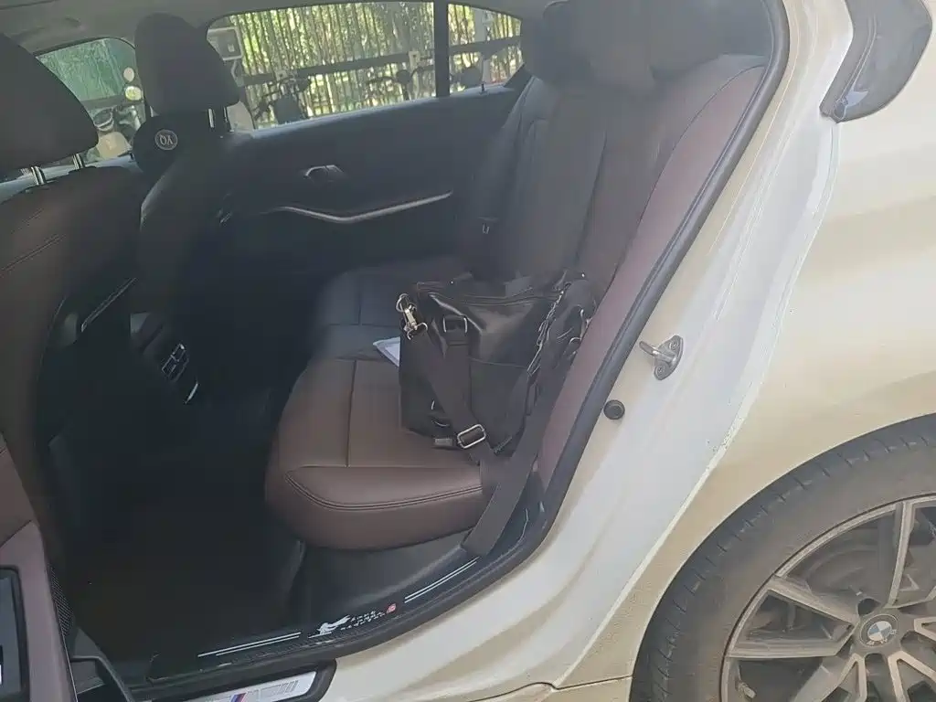 BMW 3 Series — миниатюра 15