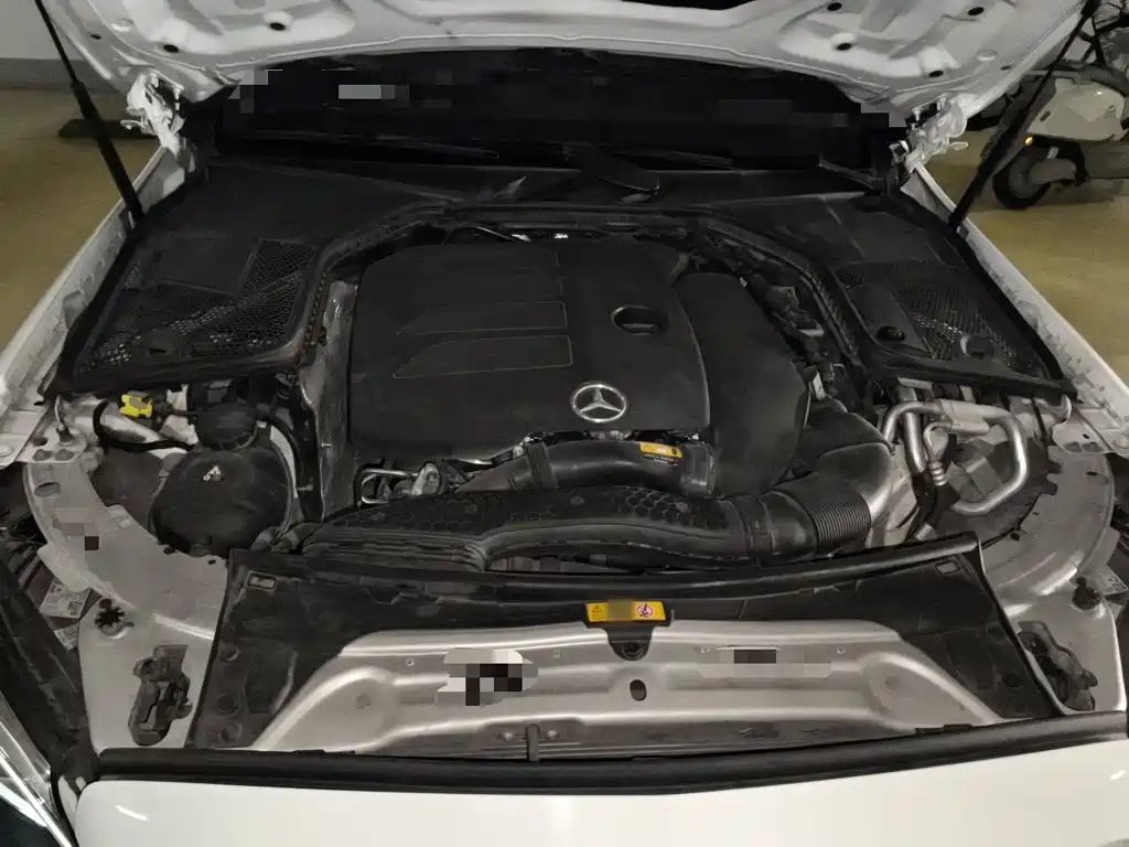 Mercedes-Benz C-Class — миниатюра 16
