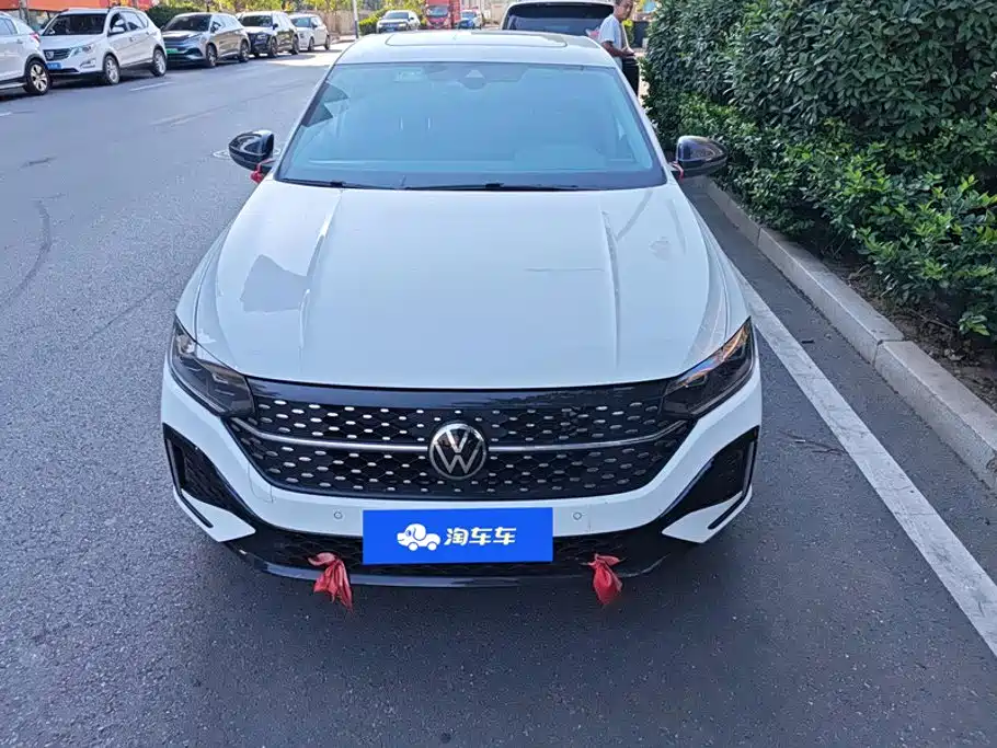 Volkswagen Lavida — миниатюра 2