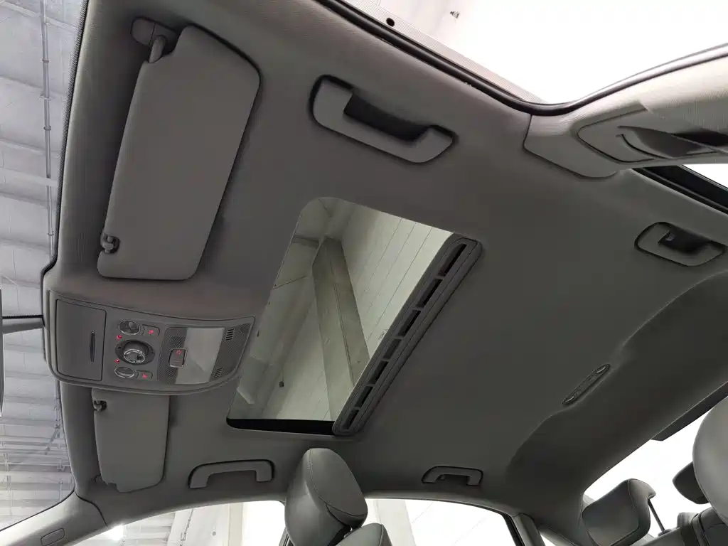 Audi A4L — миниатюра 14
