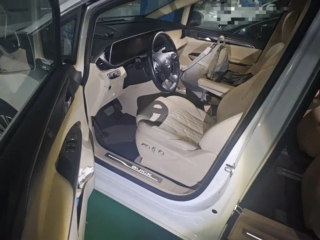 Buick GL8 — миниатюра 8