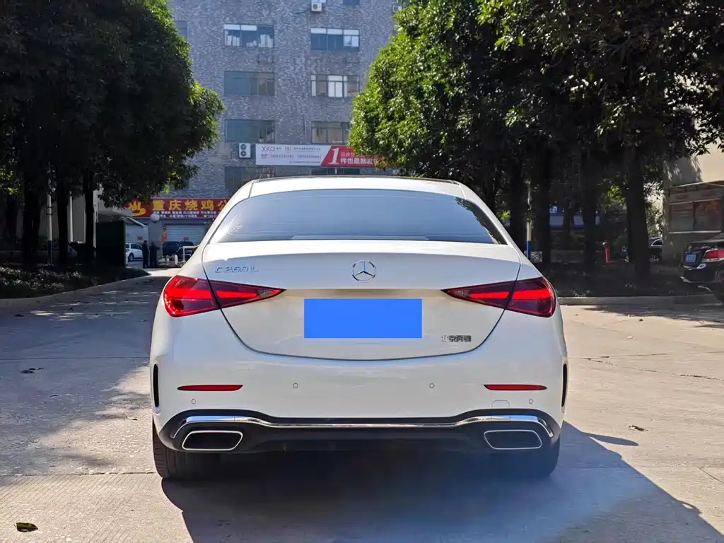 Mercedes-Benz C-Class — миниатюра 4