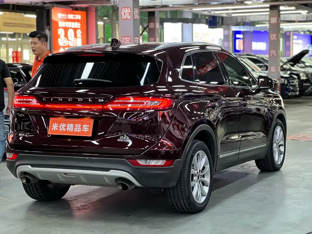 Lincoln MKC — миниатюра 7