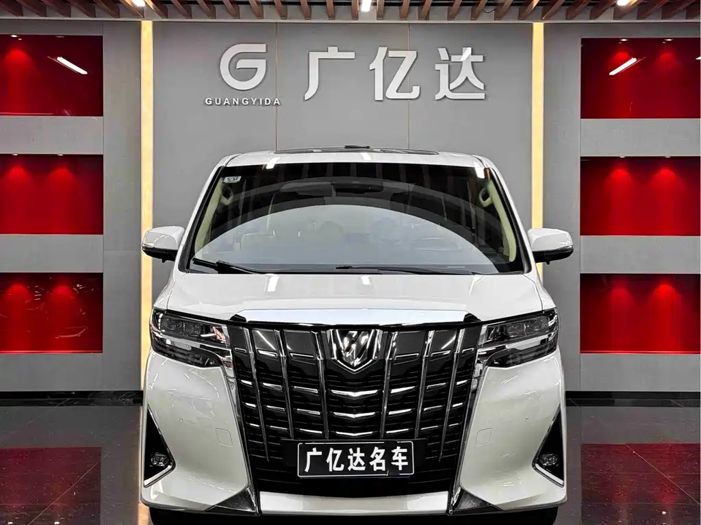 Toyota Alphard — миниатюра 2