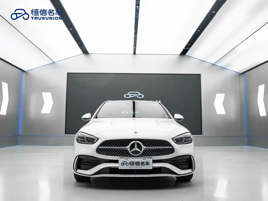 Mercedes-Benz C-Class — миниатюра 2