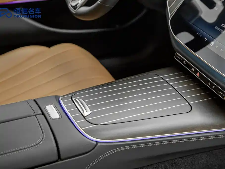 Mercedes-Benz E-Class — миниатюра 19