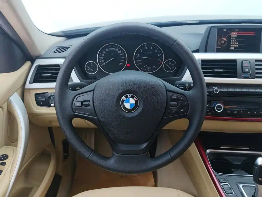 BMW 3 Series — миниатюра 15