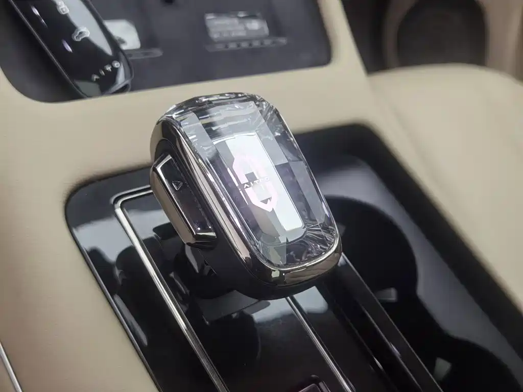 AITO AITO M7 — миниатюра 13