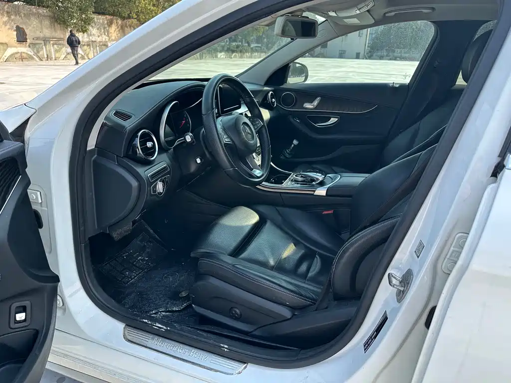 MERCEDES-BENZ C CLASS