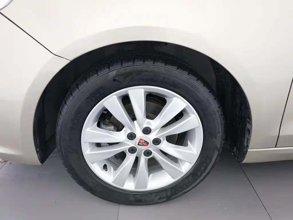 Roewe 360 — миниатюра 17