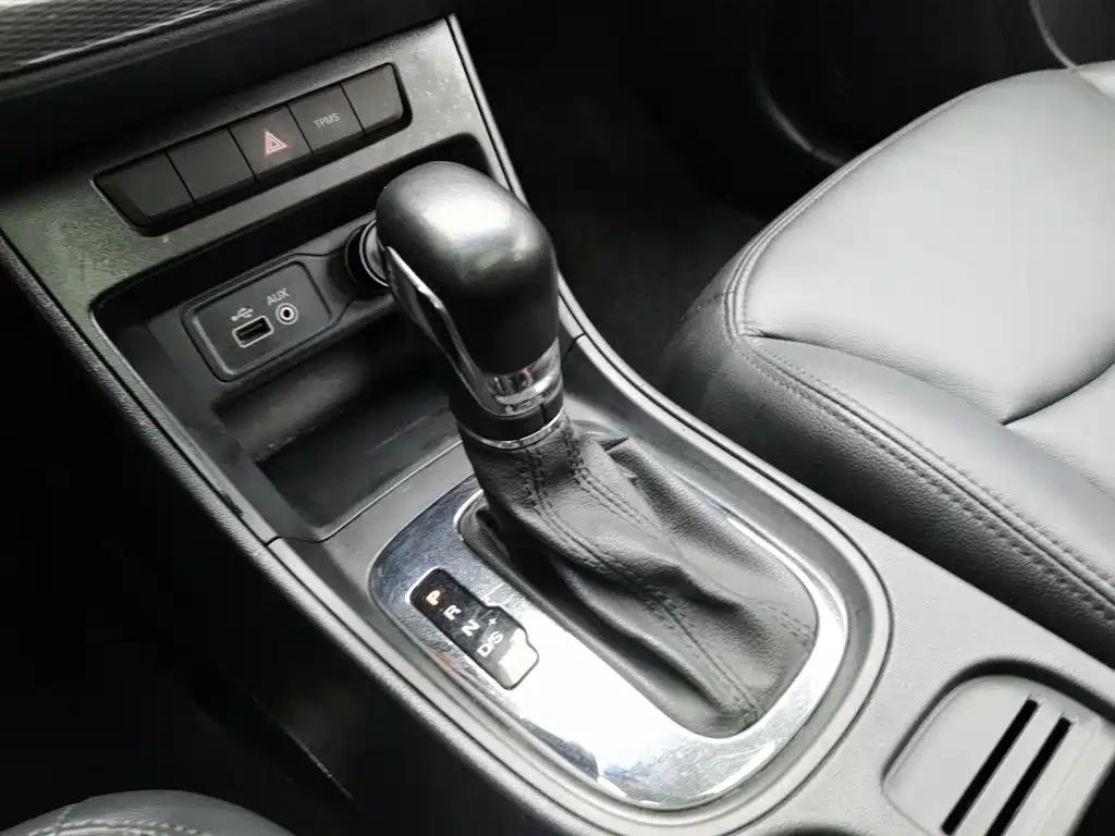 Roewe 360 — миниатюра 13