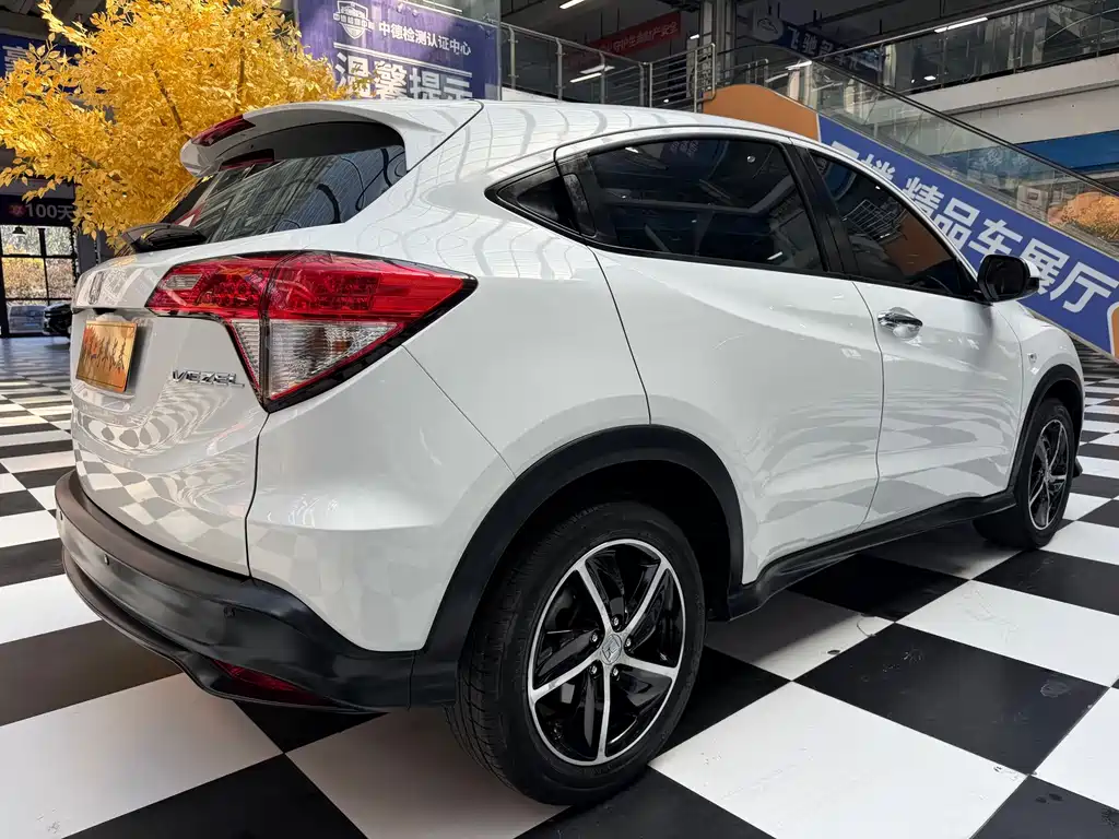Honda Vezel — миниатюра 7