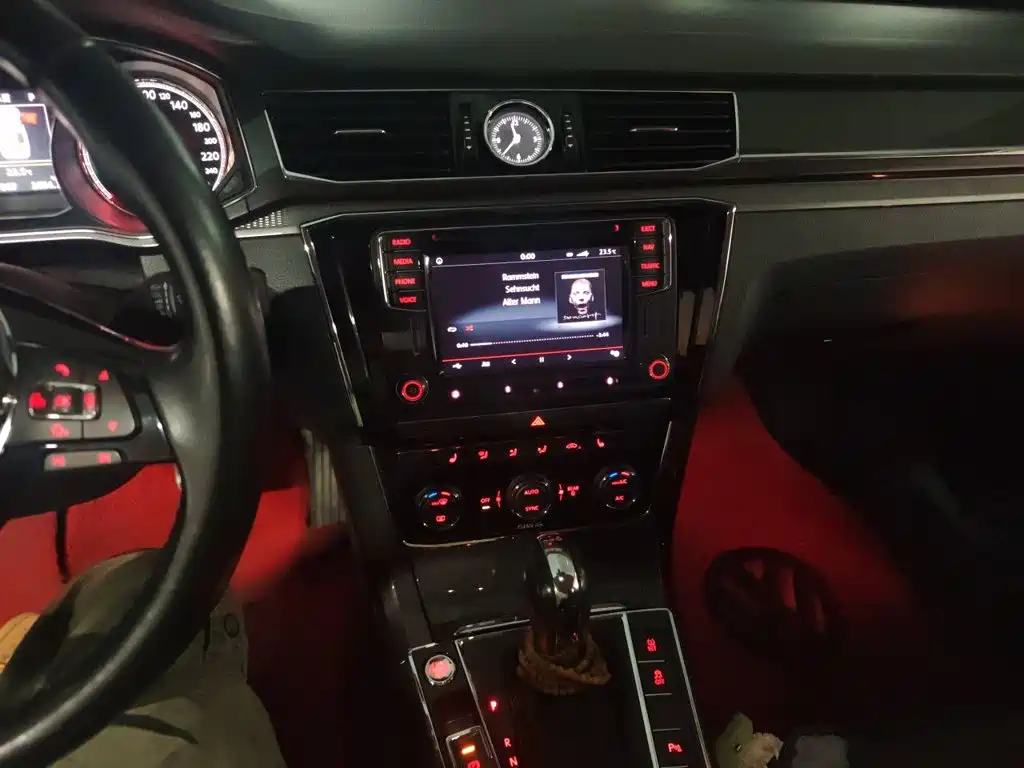 Volkswagen Passat — миниатюра 9