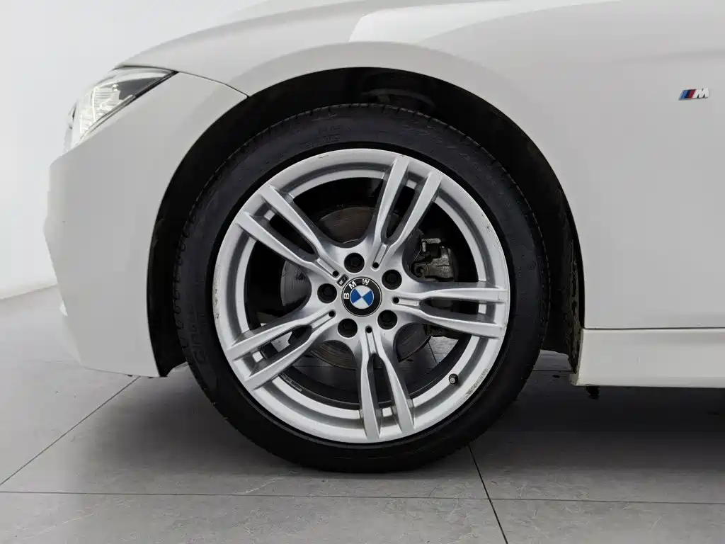 BMW 3 Series — миниатюра 17