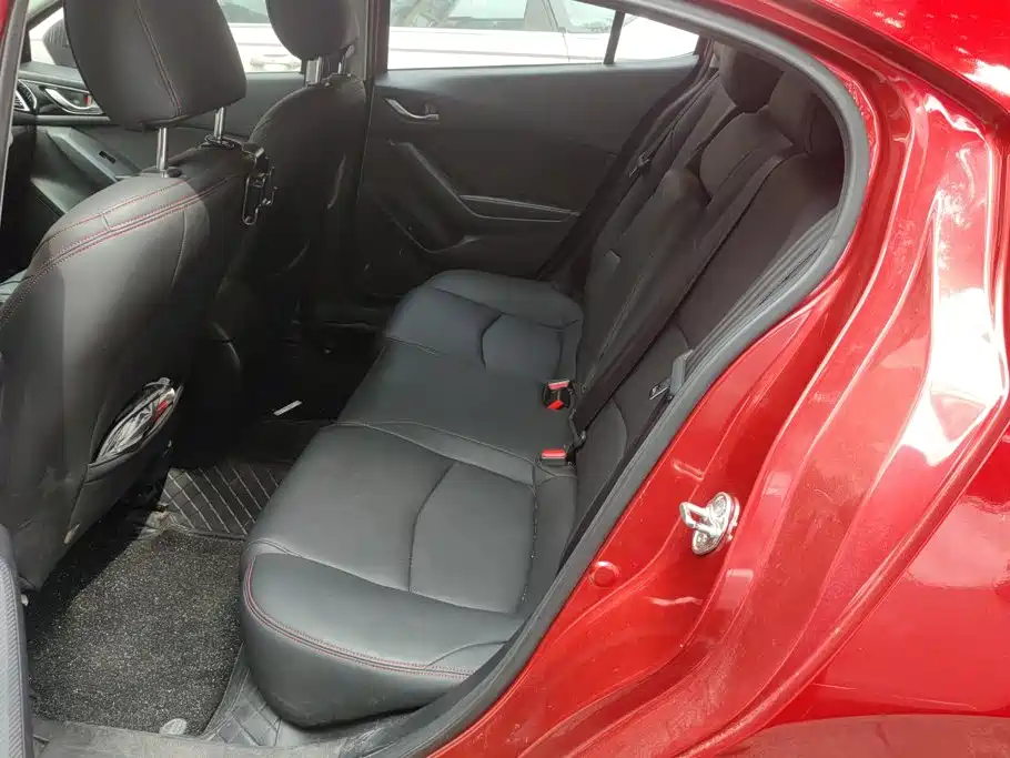 Mazda 3 Axela — миниатюра 11