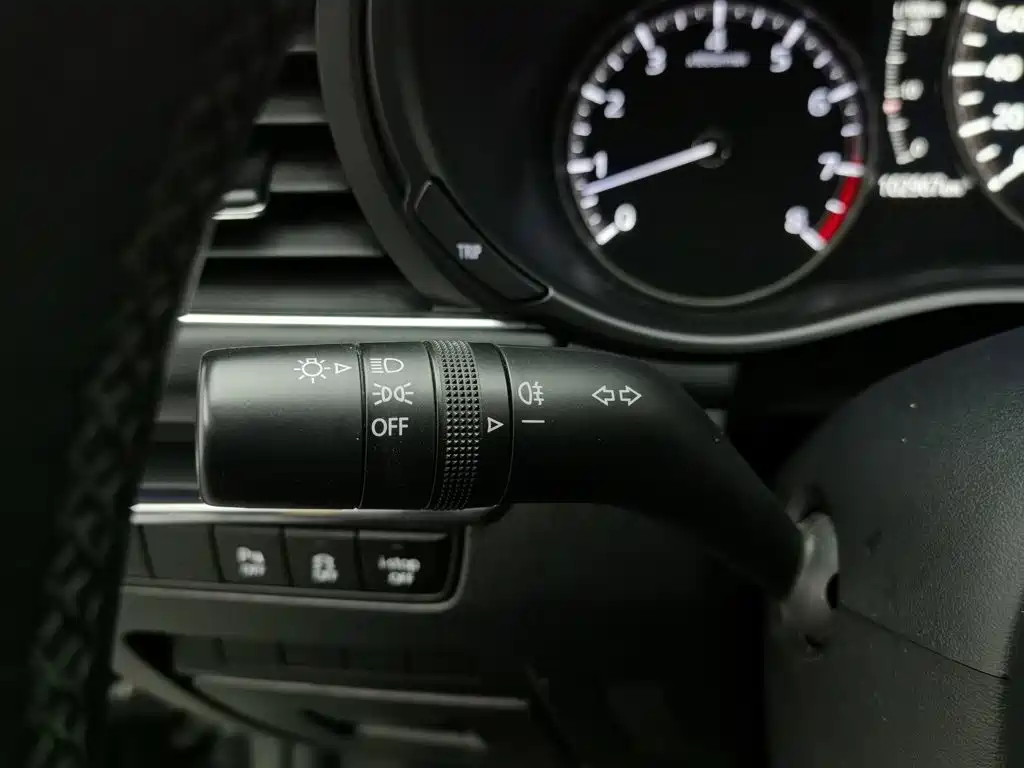 Mazda 3 Axela — миниатюра 21