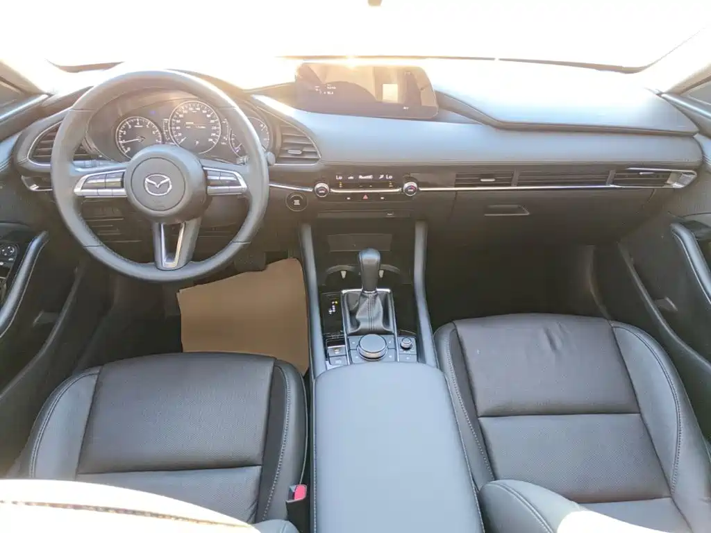 Mazda 3 Axela — миниатюра 10
