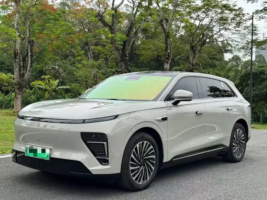 Exeed Xingjiyuan ET 2015
