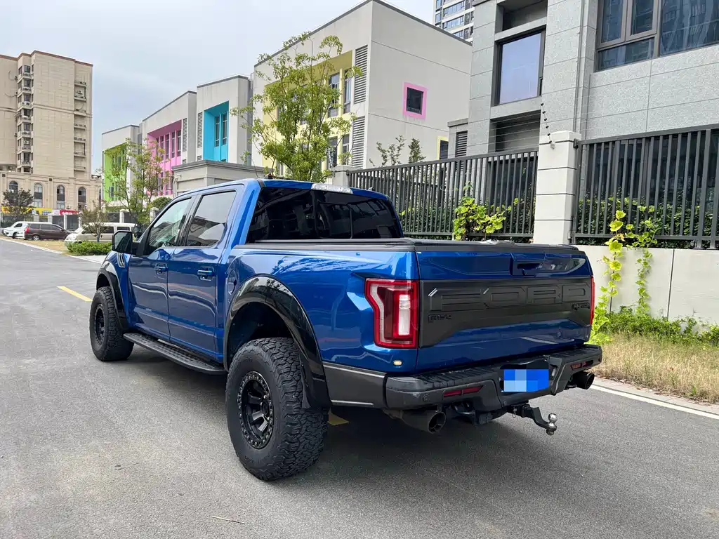 Ford F-150 Raptor — миниатюра 9