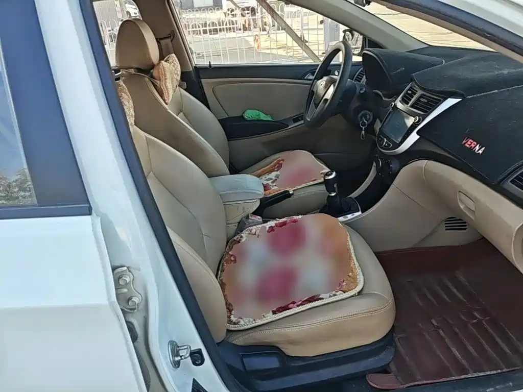 Hyundai Verna — миниатюра 25