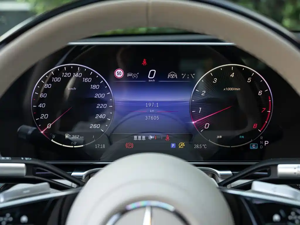 Mercedes-Benz S-Class — миниатюра 14